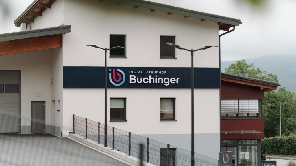 Firmengebäude des Installateurhof Buchinger in Waldhausen im Strudengau